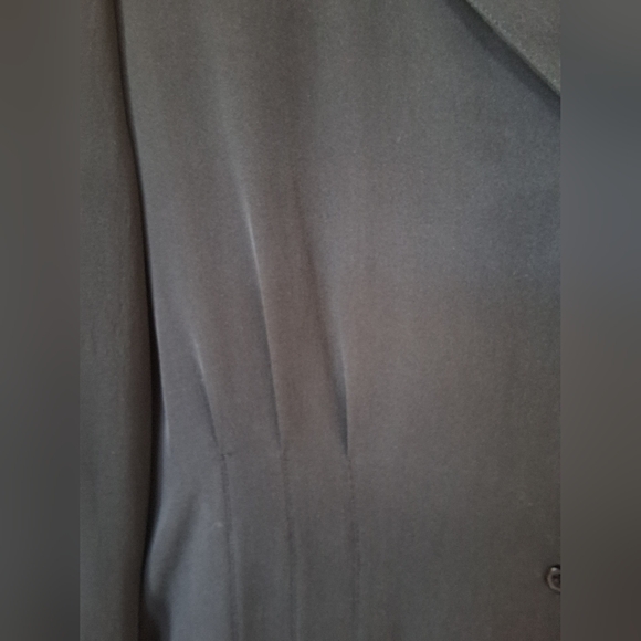 Jones New York Black Silk Button Down Shirt. NWOT. Size 6 - Picture 4 of 6